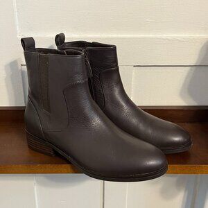 COLE HAAN LEIGHTON CHELSEA BOOT  SIZE 7